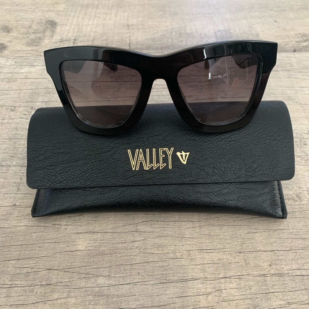 Valley Eyewear Black Sunglasses